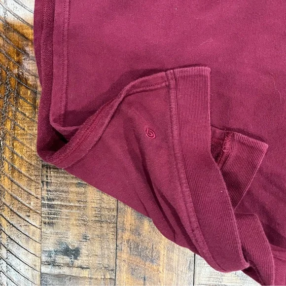 Champion Burgundy Turtleneck Sweatshirt - Picture 4 of 4